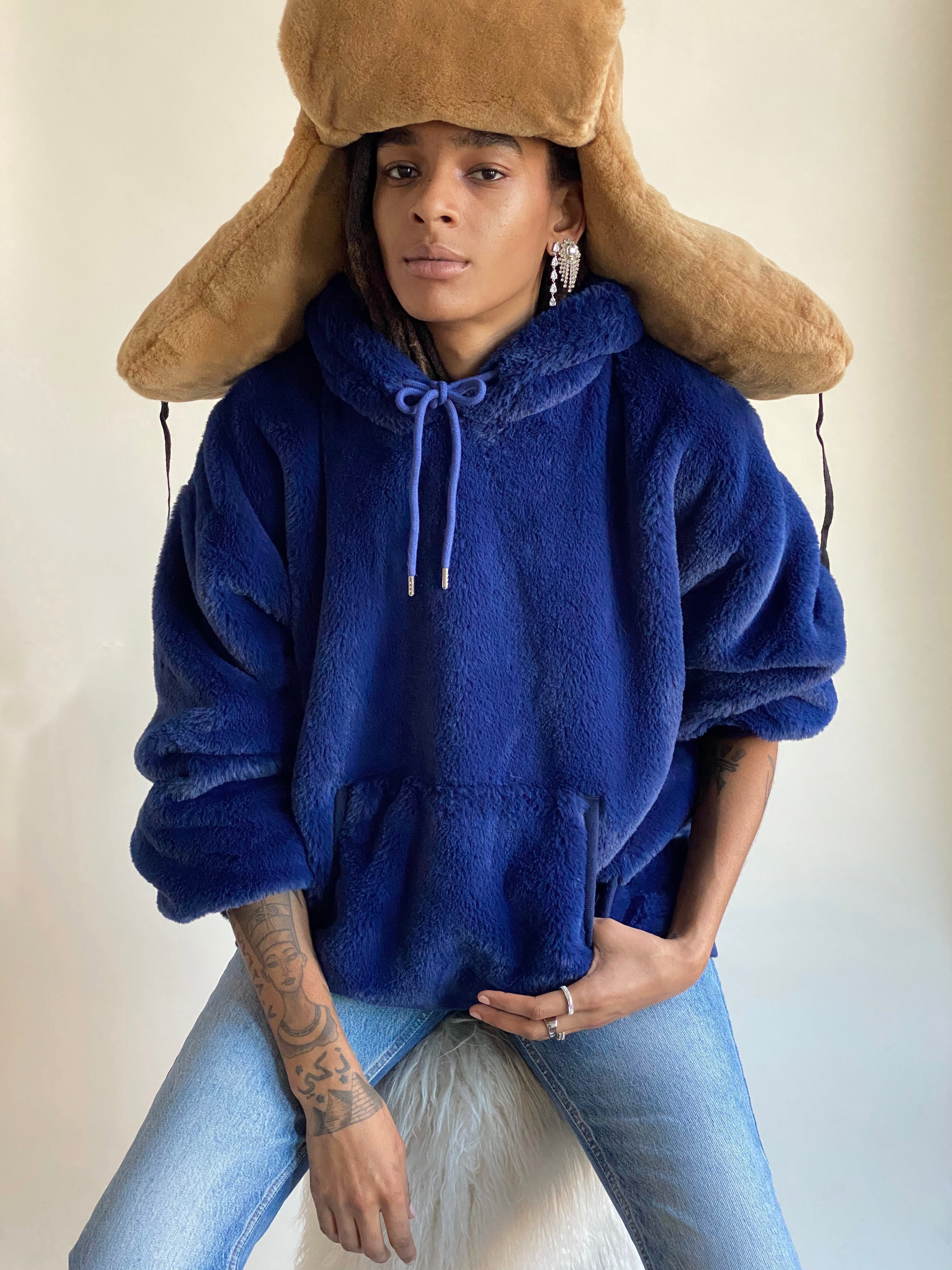 products/blue_hoodie.jpg